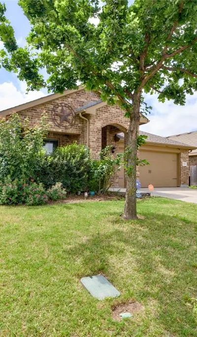 1101 Northampton Street, Fort Worth TX 76134 - Photo 2