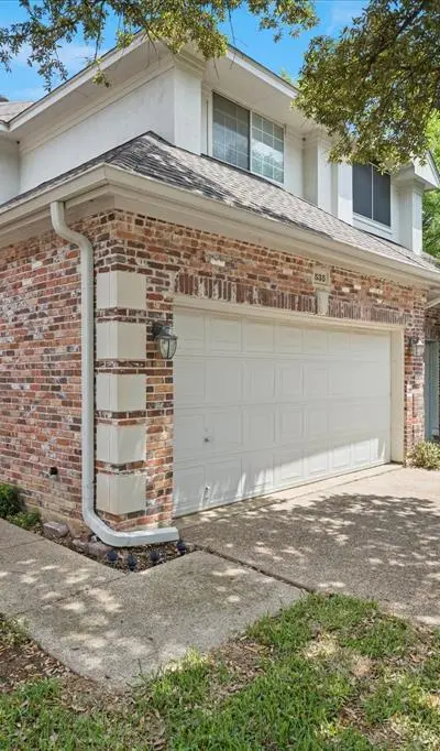 535 Lochngreen Trail, Arlington TX 76012 - Photo 2