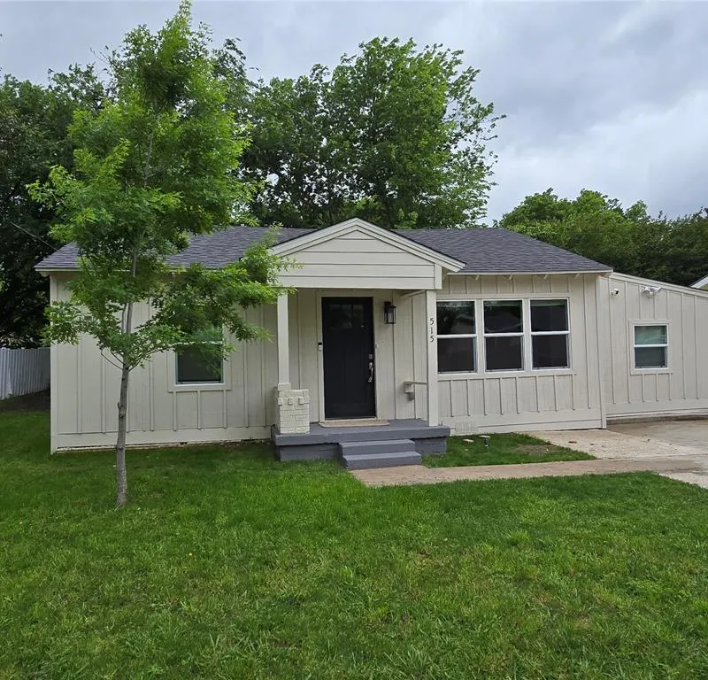 515 Elkhart Avenue, Dallas TX 75217