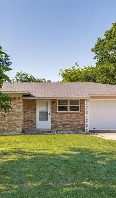 709 E Main Street, Pilot Point TX 76258
