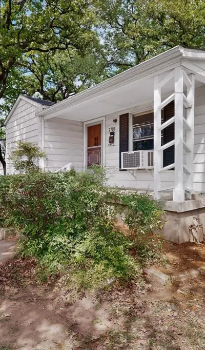 2701 Stark Street, Fort Worth TX 76112