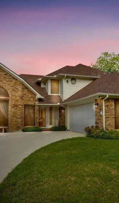 2317 Willow Oak Drive, Irving TX 75060