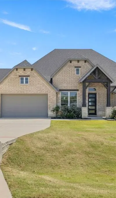 305 Monument Place, Reno TX 76020