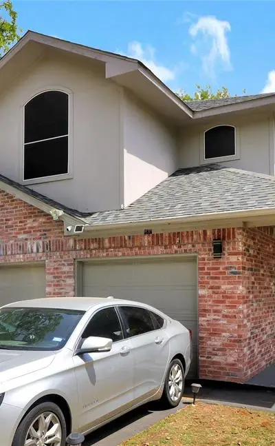 1637 Arbor Ridge Drive, Fort Worth TX 76112