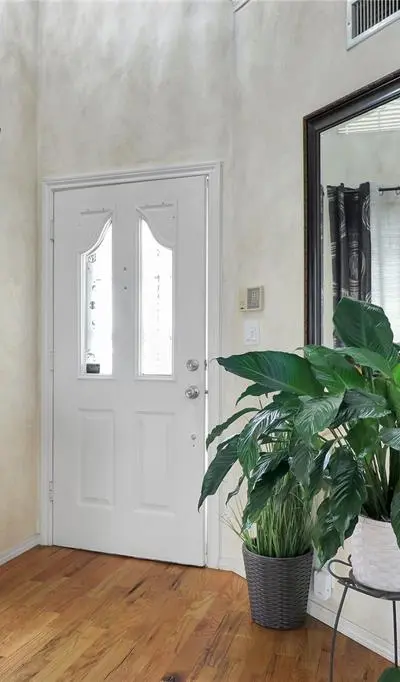 1637 Arbor Ridge Drive, Fort Worth TX 76112 - Photo 2