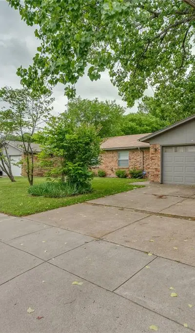 204 Blue Ridge Trail, Saginaw TX 76179 - Photo 4