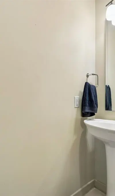 724 Grove Street, Fort Worth TX 76102 - Photo 5