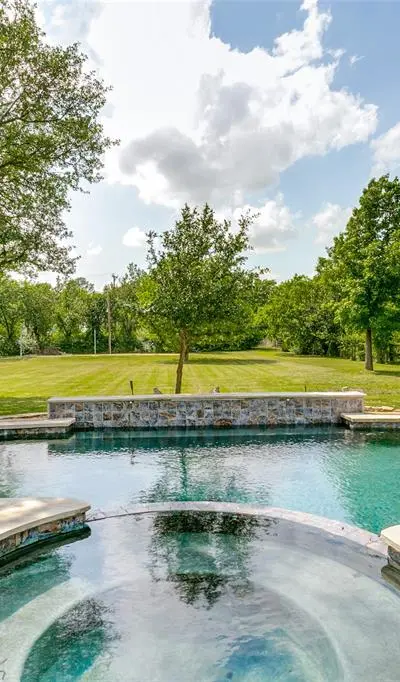331 Lakeside Drive, Shady Shores TX 76208 - Photo 2
