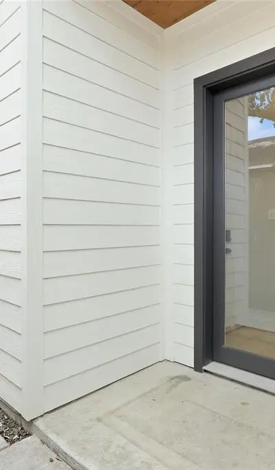 1005 Mount Auburn Avenue, Dallas TX 75223 - Photo 2