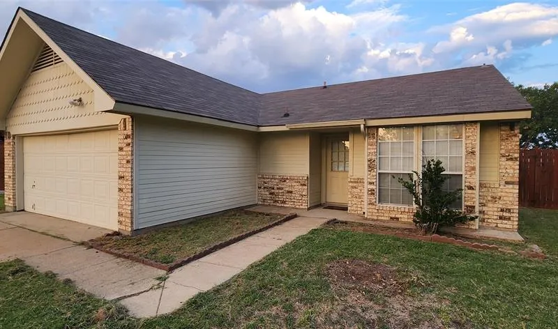 200 Seagull Court, Irving TX 75060