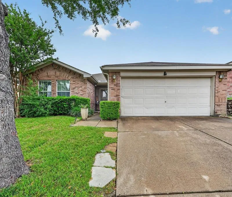 1634 Sax Leigh Drive, Dallas TX 75241