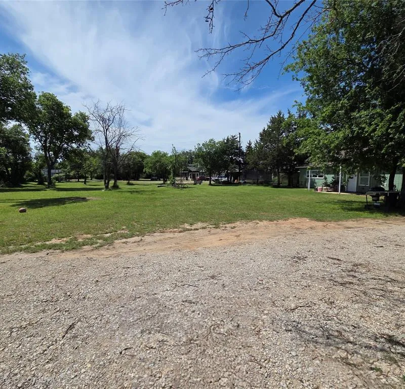 138 County Road 4876, Newark TX 76071