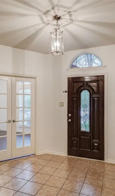 7048 Summit Parc Drive, Dallas TX 75249