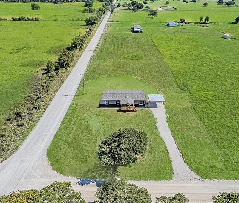 4127 Denver Road, Sunset TX 76270