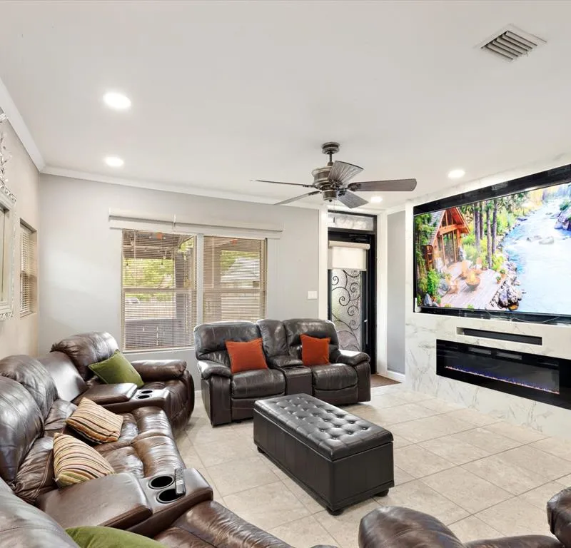 2506 Vaughn Boulevard, Fort Worth TX 76105
