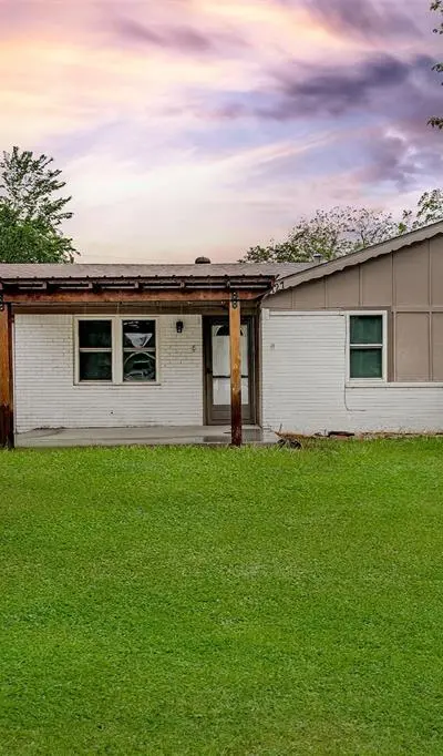 2127 E Mitchell Street, Arlington TX 76010