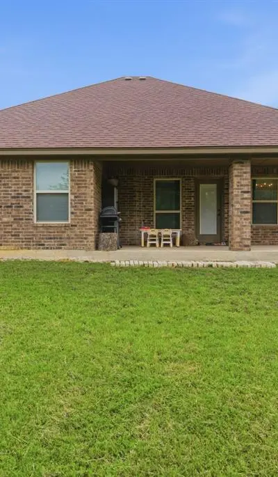 2313 Springhill Court, Mineral Wells TX 76067 - Photo 4