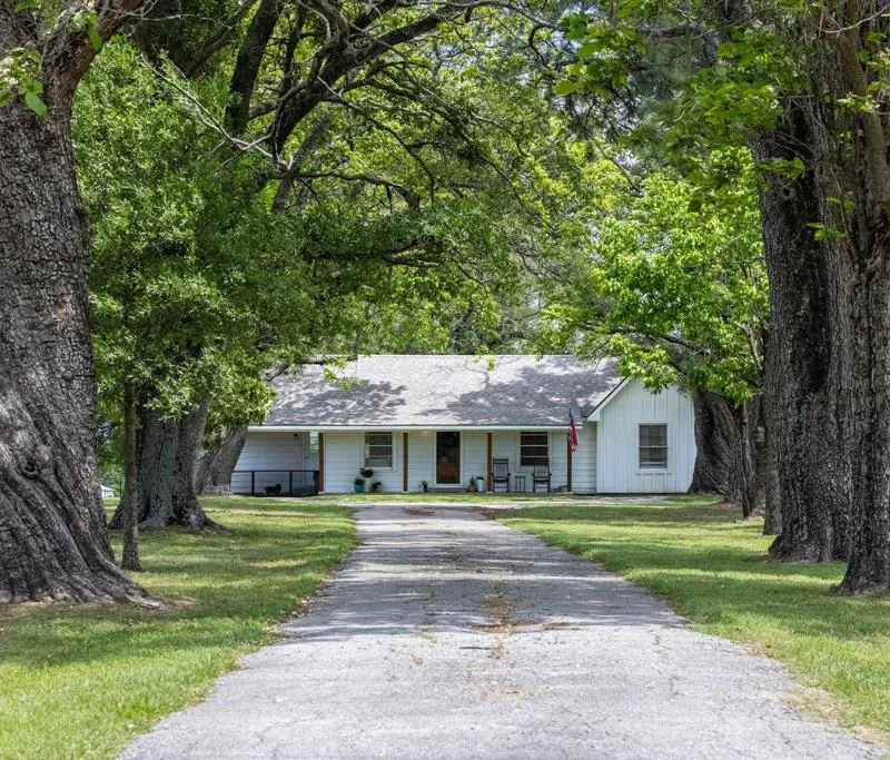 1100 Rs County Road 3150, Emory TX 75440