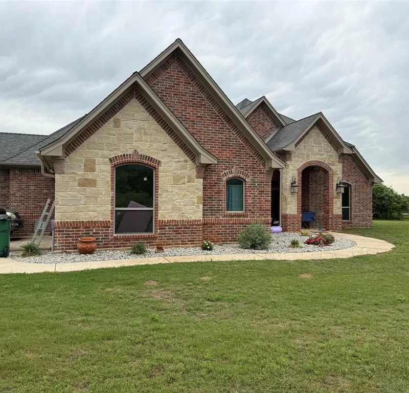 522 County Road 3386, Paradise TX 76073