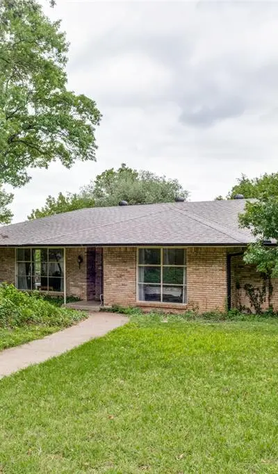 1723 Timbergrove Circle, Dallas TX 75208
