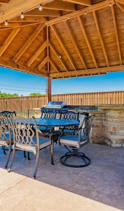 12176 Livingston Way, Talty TX 75126