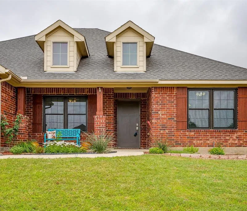 2720 Pinnacle Drive, Burleson TX 76028