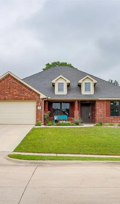 2720 Pinnacle Drive, Burleson TX 76028 - Photo 2