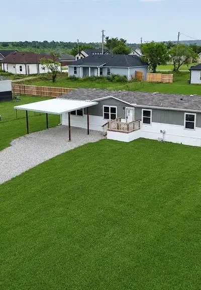 215 Overland Trail, Bridgeport TX 76426 - Photo 3