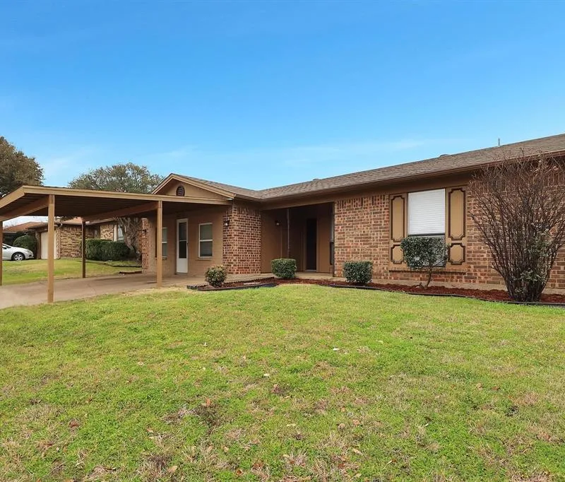6632 Valley View Drive, Watauga TX 76148