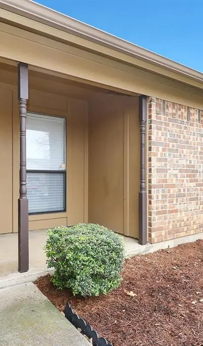 6632 Valley View Drive, Watauga TX 76148 - Photo 3