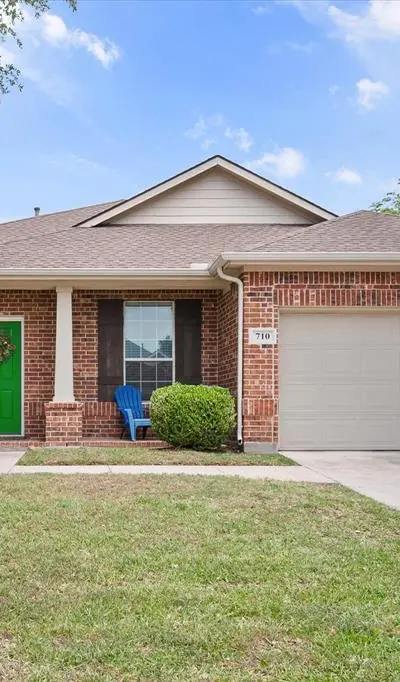 710 Fannin Lane, Mansfield TX 76063