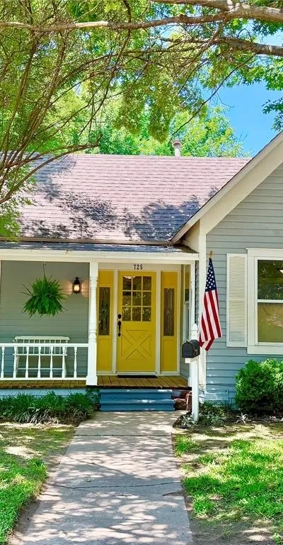 725 Bolivar Street, Denton TX 76201