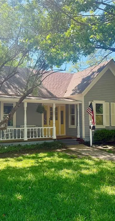 725 Bolivar Street, Denton TX 76201 - Photo 3