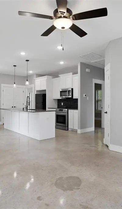 738 E Sears Street, Denison TX 75021 - Photo 5