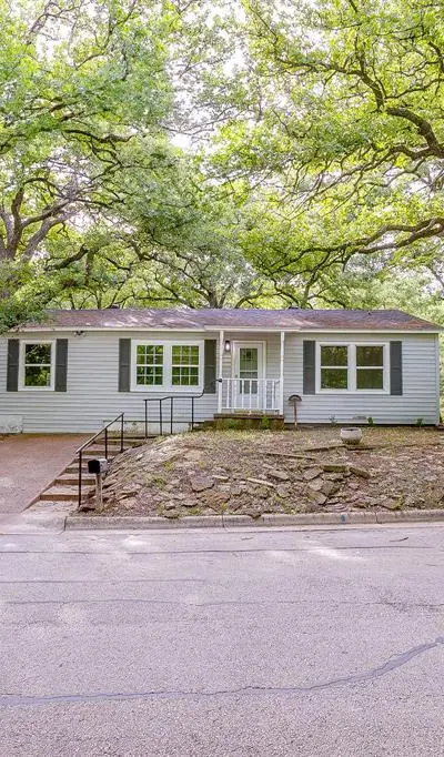 410 Case Street, Weatherford TX 76086