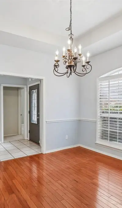 4124 Cory Lee Court, Arlington TX 76015 - Photo 5