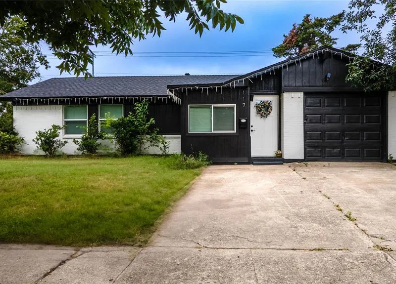 117 Heather Drive, Garland TX 75042