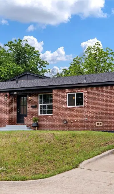 2304 Annabelle Lane, Fort Worth TX 76119 - Photo 2