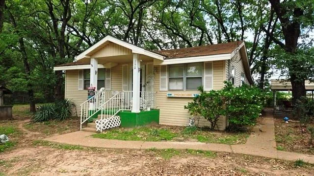 150 Meadow Lake Drive, Gun Barrel City TX 75156