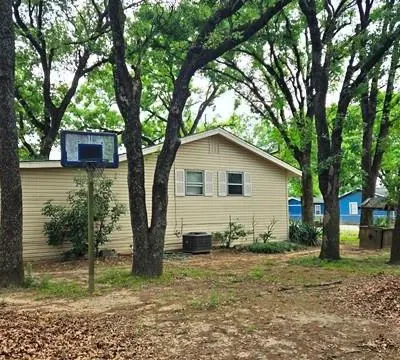 150 Meadow Lake Drive, Gun Barrel City TX 75156 - Photo 4
