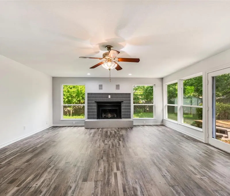 2513 Janice Lane, Fort Worth TX 76112