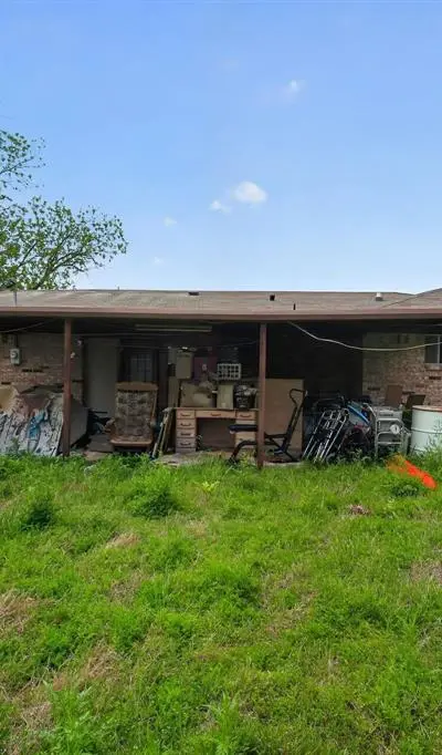 401 Peach Street, Sanger TX 76266 - Photo 3