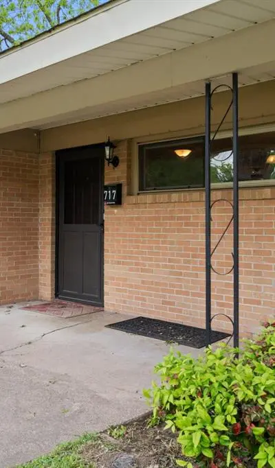 717 Van Horn Drive, Irving TX 75060 - Photo 5