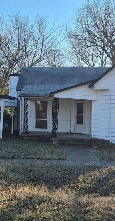 307 W Spruce Street, Whitewright TX 75491