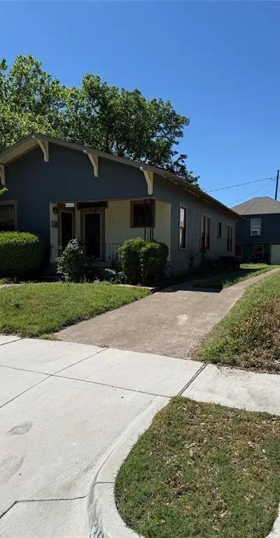 3020 Willing Avenue, Fort Worth TX 76110 - Photo 2