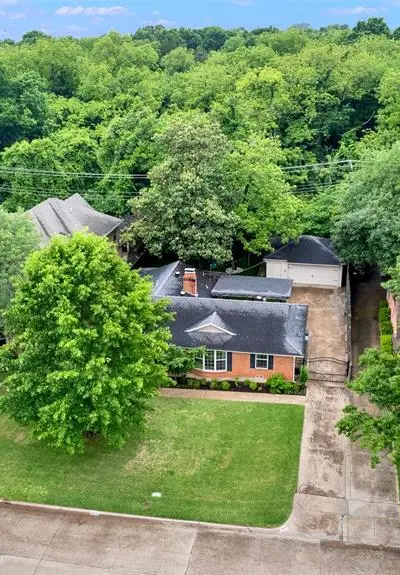 9634 Shoreview Road, Dallas TX 75238 - Photo 2