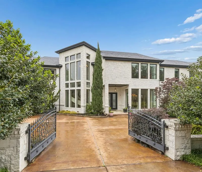 4511 Watauga Road, Dallas TX 75209