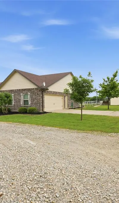 198 County Road 1262, Whitesboro TX 76273 - Photo 4
