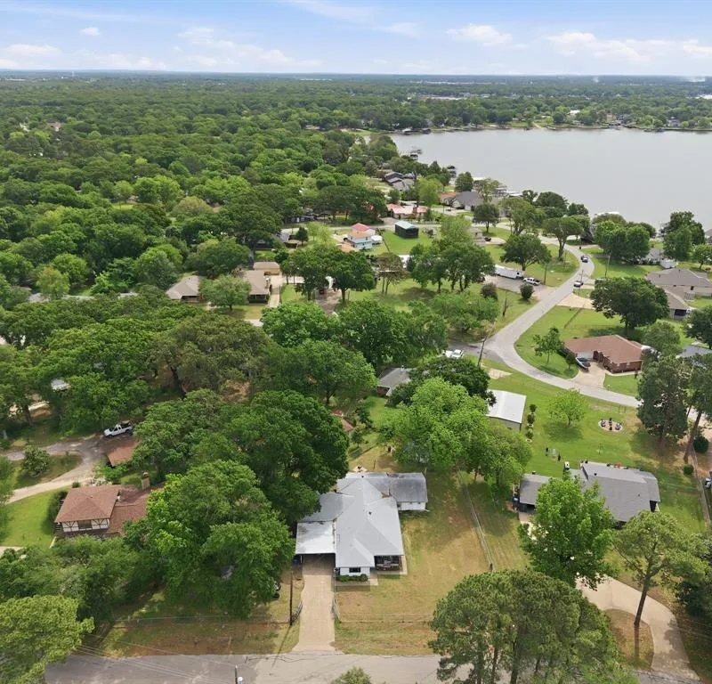 157 Ocean Drive, Gun Barrel City TX 75156