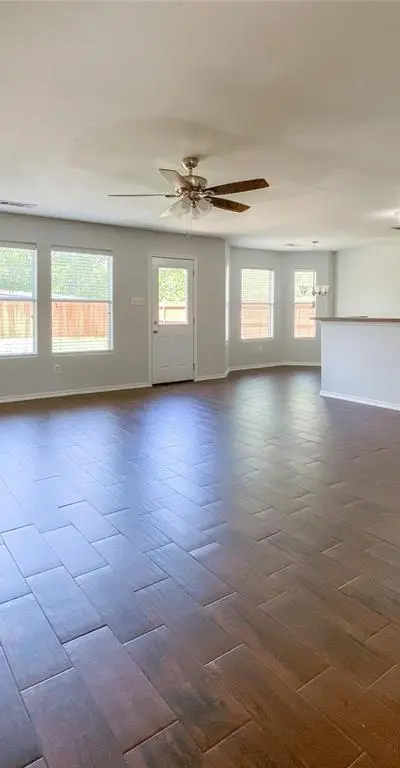 7429 Howling Coyote Lane, Fort Worth TX 76131 - Photo 3